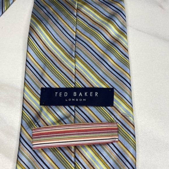 Ted Baker London 100% silk necktie - Picture 2 of 3